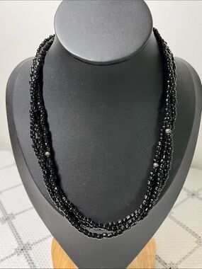 Silpada Triple-Strand Black Glass Bead Necklace
Item N1500
Retired